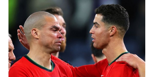 Posljednja slika Pepea na terenu Posljednja slika Pepea na terenu